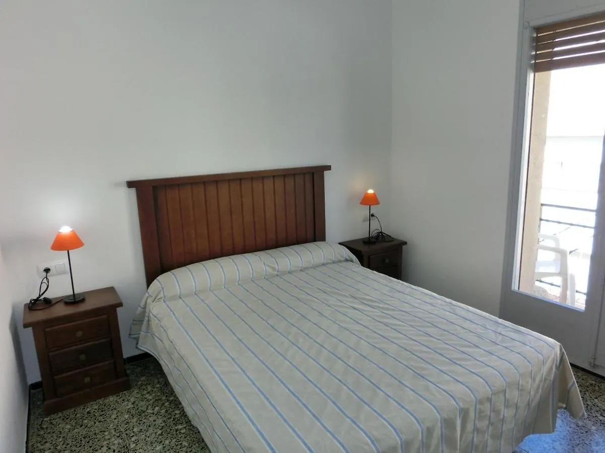 Luminoso Apto Centrico A 100M De La Playa Del Puerto Con Wifi, Balcon Y Cocina Renovada - Es-228-71 Llançà Appartement